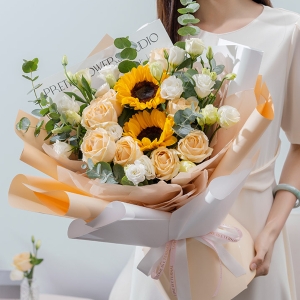 我的眼中只有你-玫瑰向日葵花礼